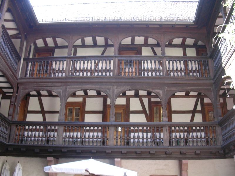 Datei:Frank-Loebsches Haus innen 02.jpg