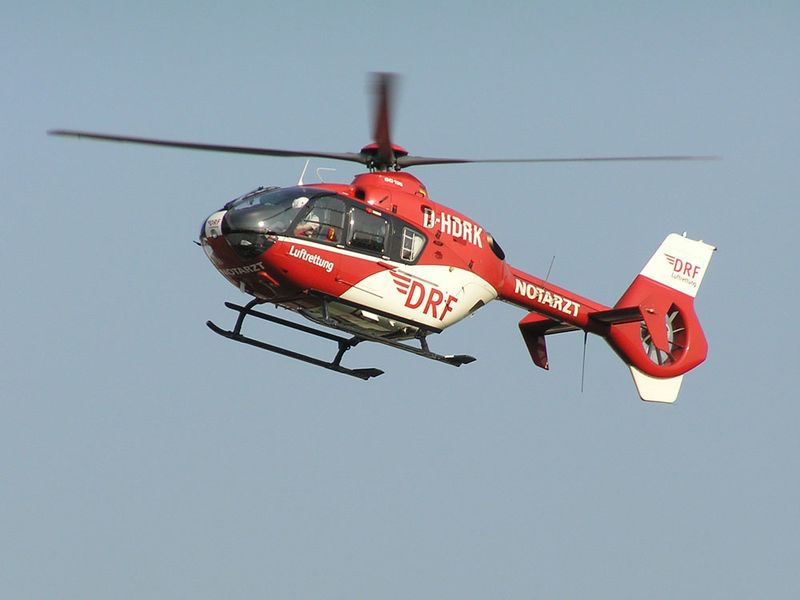 Datei:DRF-Rettungshubschrauber-D-HDRK-01.jpg