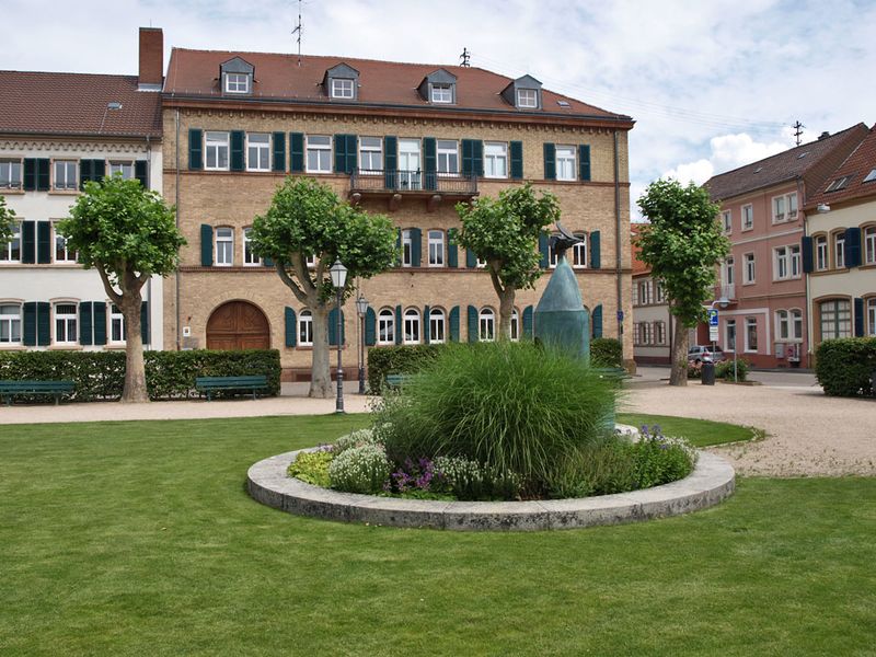 Datei:Germersheim-Koenigsplatz-11.jpg