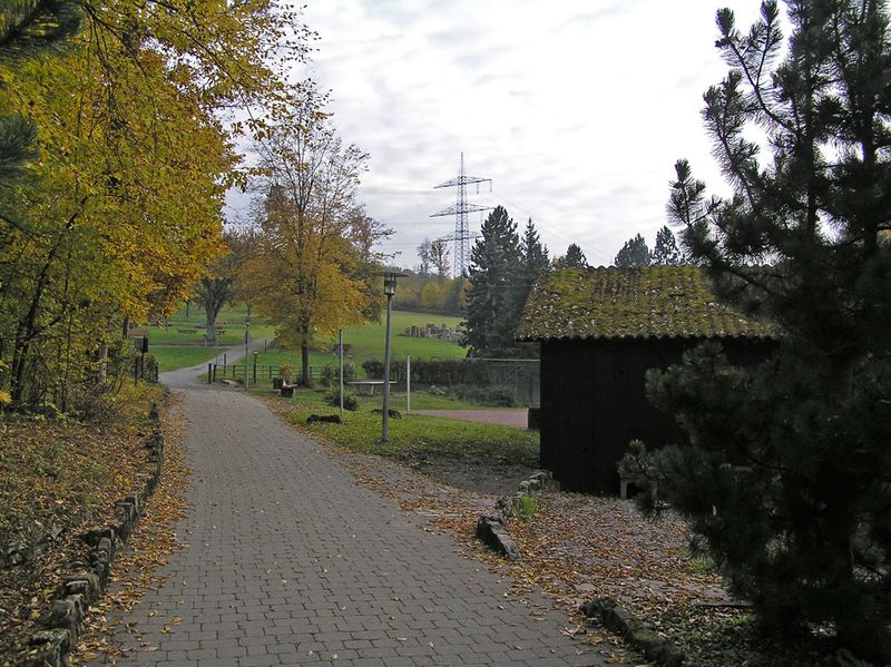 Datei:Neckarzimmern-Mahnmal-02.jpg