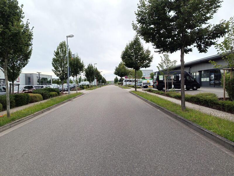 Datei:Otto-Hahn-Straße Landau 1.jpeg