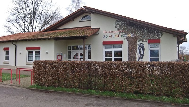 Datei:Kindergarten Buntsprecht Altdorf.JPG