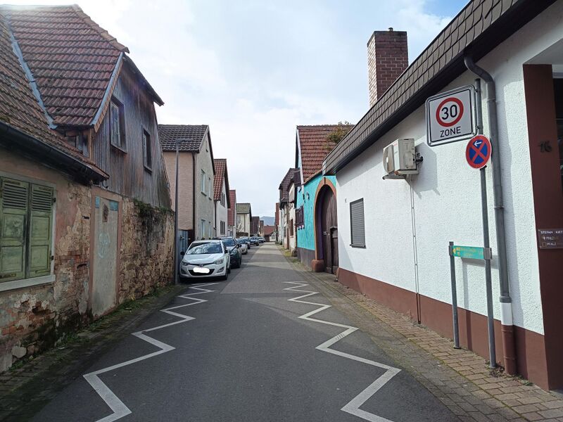 Datei:Schafstraße Venningen 1.jpeg