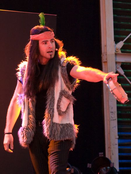 Datei:Hockenheim Lamellenhalle Bülent Ceylan 05.jpg