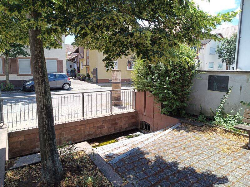 Datei:Dorfbächel Herxheim.jpeg