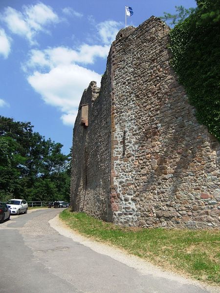 Datei:Burg Windeck 04.JPG