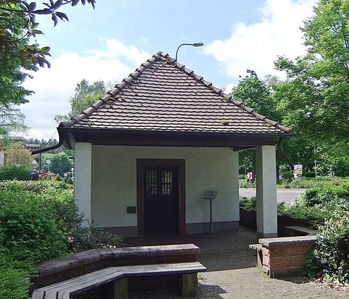 Datei:Waldkapelle Herxheim.JPG