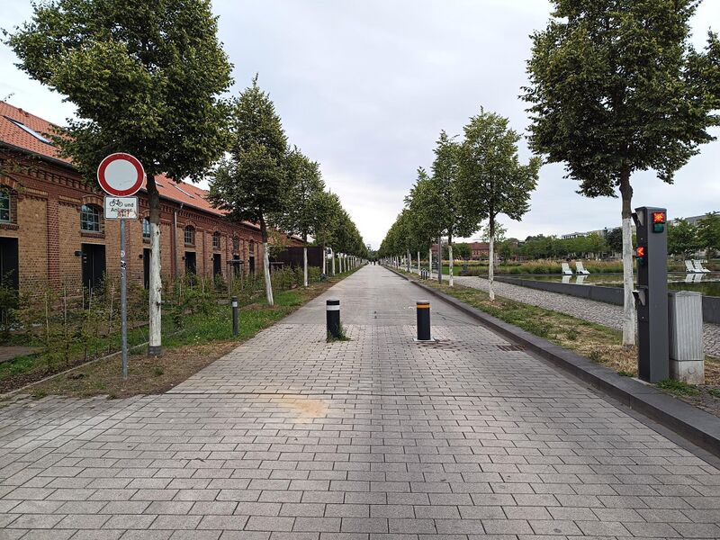 Datei:Otto-Kießling-Straße Landau 1.jpeg