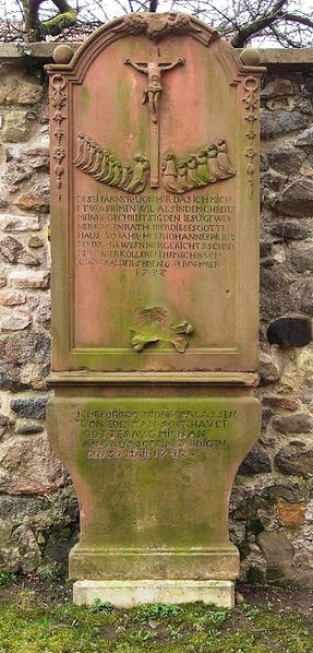Datei:Historischer Grabstein Hemsbach 6.JPG
