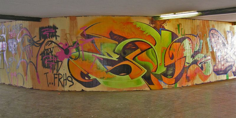 Datei:Wiesloch-Schillerpark-Graffiti-11.jpg